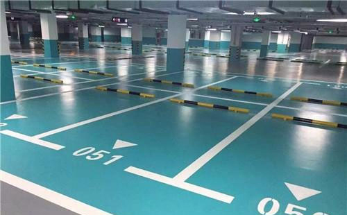 乐都乐都环氧地坪中涂：构筑坚固地面的关键环节